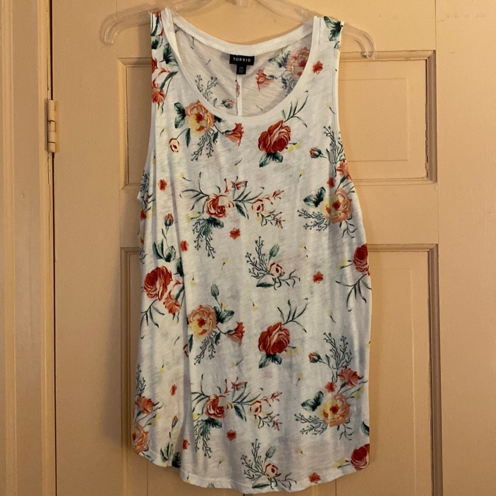 WHITE FLORAL HERITAGE SLUB CLASSIC FIT CREW TANK